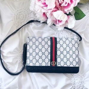 GUCCI Crossbody Clutch